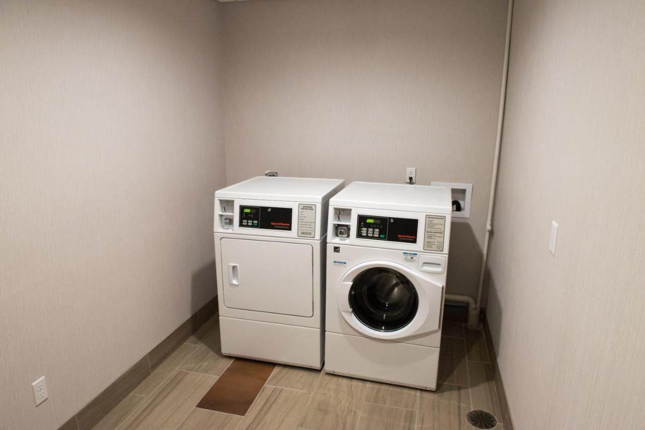 Holiday Inn Express & Suites - Louisville N - Jeffersonville By Ihg エクステリア 写真